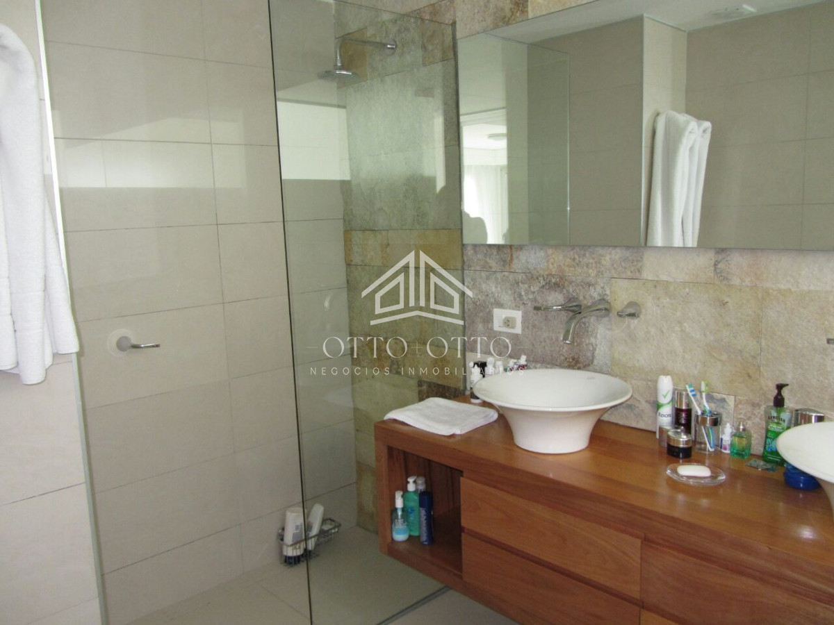 Apartamento de 3 dormitorios en alquiler de temporada Punta del Este imagen 5