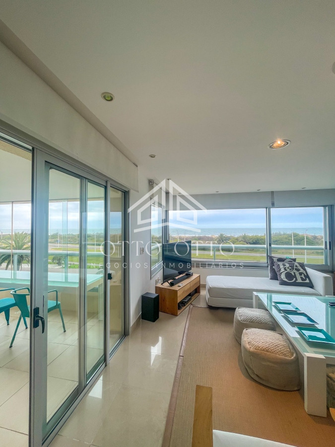 Apartamento de 3 dormitorios en Punta del Este, Playa Brava FRENTE AL MAR imagen 3