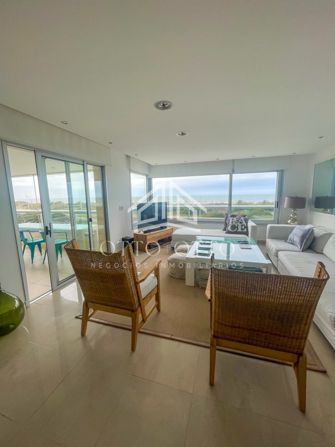 Apartamento de 3 dormitorios en Punta del Este, Playa Brava FRENTE AL MAR imagen 5