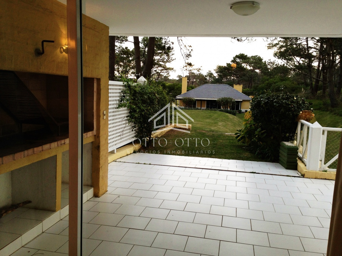 Apartamento de 2 dormitorios en Brava, Punta del Este. imagen 5