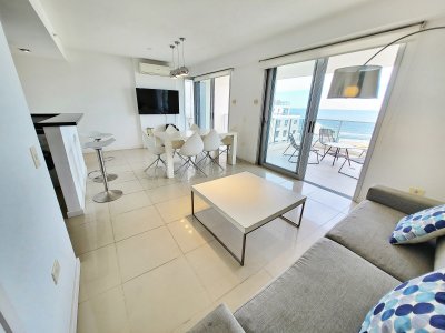 apartamento 3 dormitorios con vista al mar