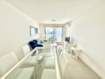 apartamanto de 2 dormitrios 2 baños, parrillero en su terraza