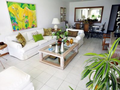 Apartamento en la Peninsula de Punta del Este, 3 dormitorios! 