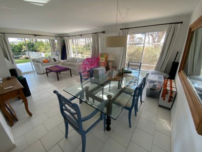 Apartamento de 2 dormitorios en Brava, Punta del Este.
