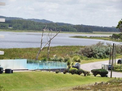 Apartamento en venta Punta Del Este 3 dormitorios