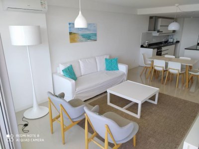 Venta apartamento tres dormitorios punta del este edificio torre esmeralda