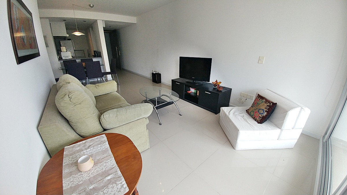 Apartamento en edificio de categoría próximo al mar! 