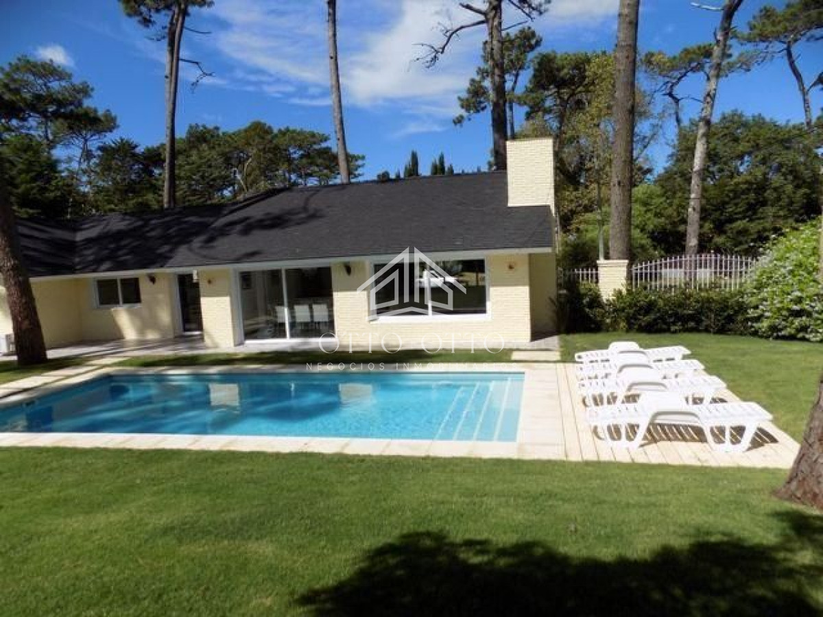 IMPORTANTE CASA EN ALQUILER TEMPORAL Y VENTA
