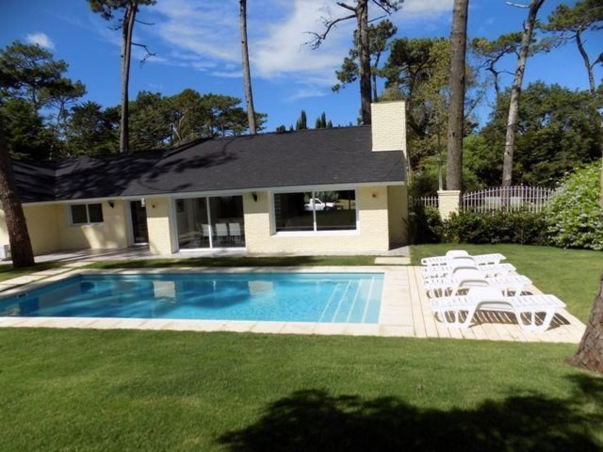 IMPORTANTE CASA EN ALQUILER TEMPORAL Y VENTA