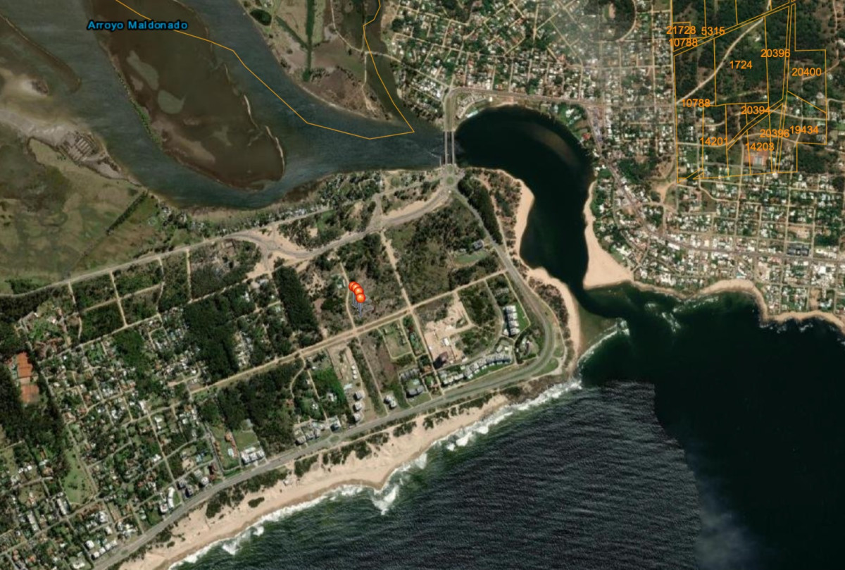 Lotes Rincón del Indio, Playa Brava