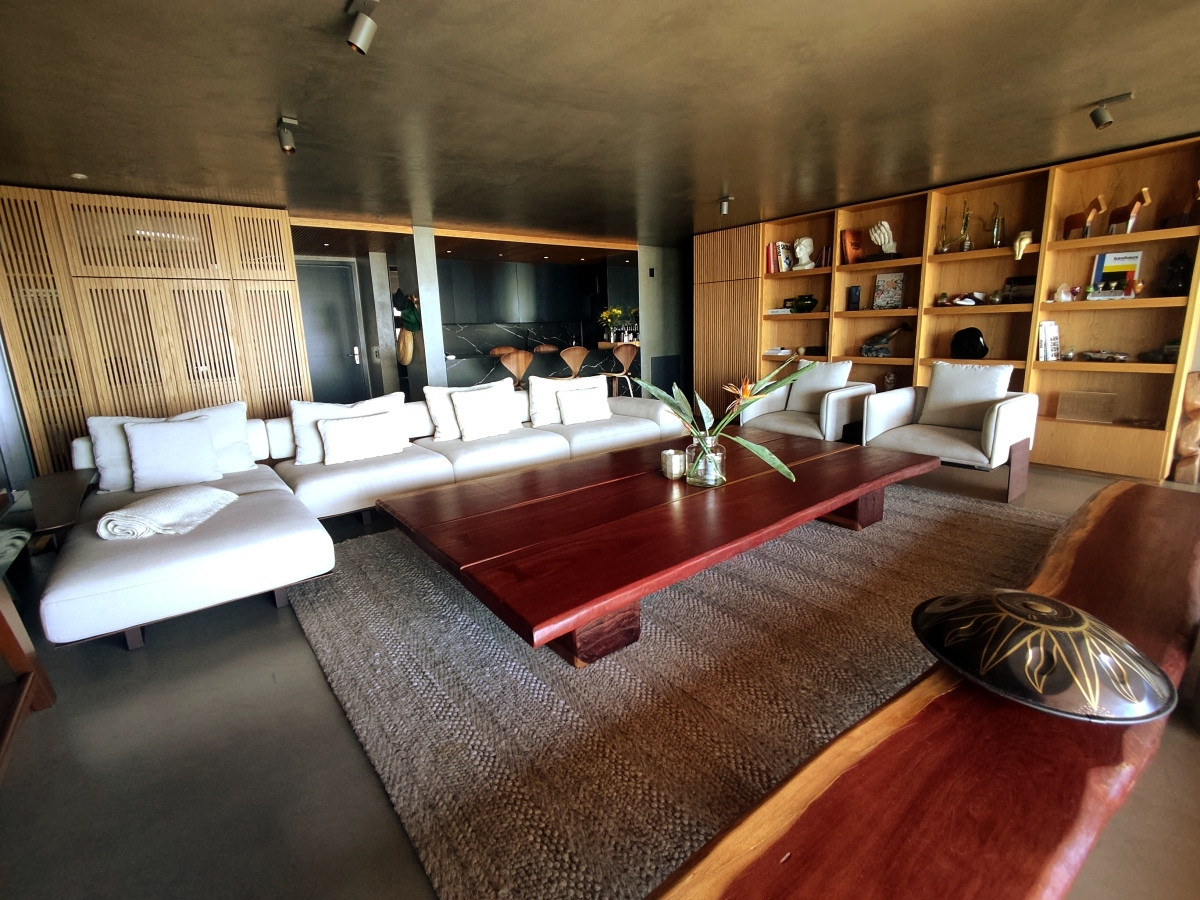 Excelente apartamento con vistas privilegiadas de punta