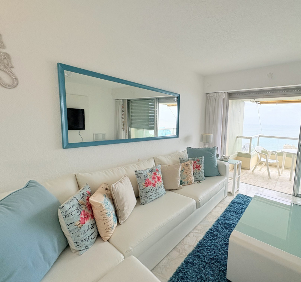 Apartamento tres dormitorios 
