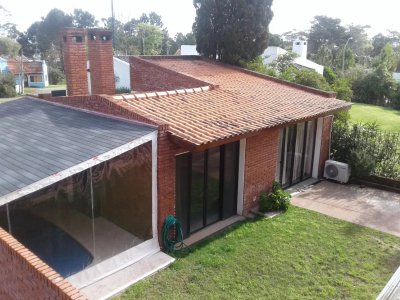 Casa de 4 dormitorios en Pinares 