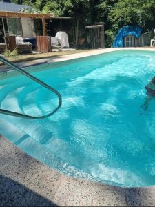 Casa minimalista de 3 dormitorios con piscina climatizada en Cantegril