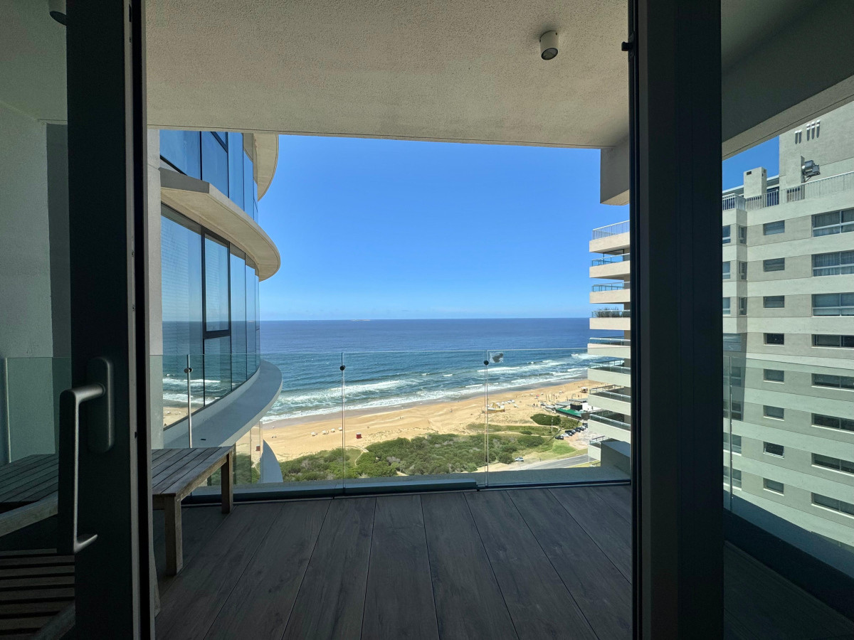 Apartamento en Venta de Dos Dormitorios playa brava