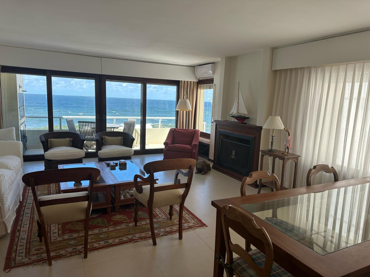 Venta Apartamento  3 dm zona Peninsula