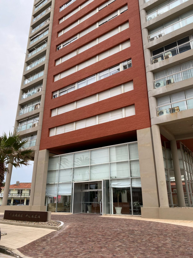 Venta Apartamento 3 dormitorios Peninsula