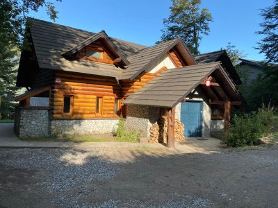 Venta Casa 3 Dormitorios Villa La Angostura