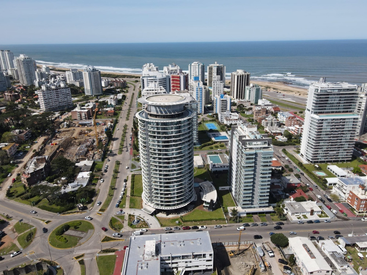 Venta Apartamento 1 dormitorio torre con amenities