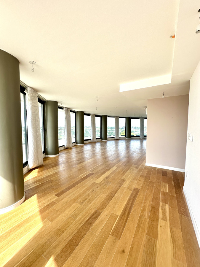 En alquiler Exclusivo Apartamento con Vista 360°