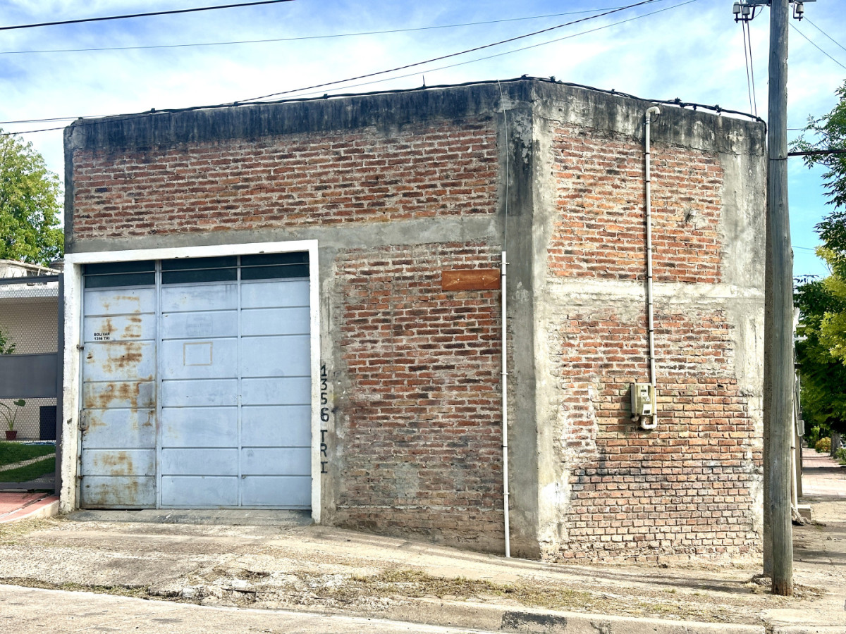 En alquiler Galpon de 84m2 en Esquina