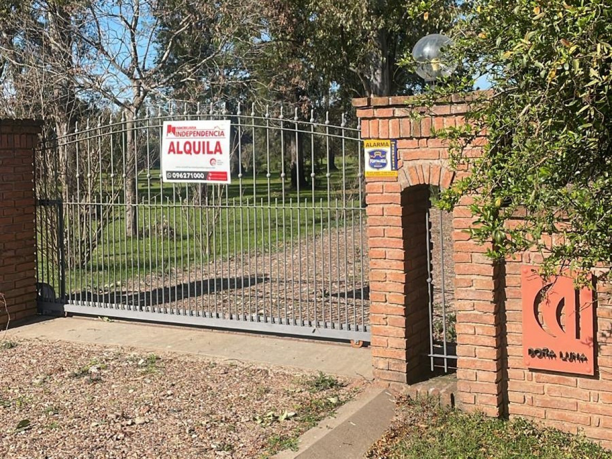 En alquiler casa quinta en Autobalsa mas de 3HA con muelle nautico