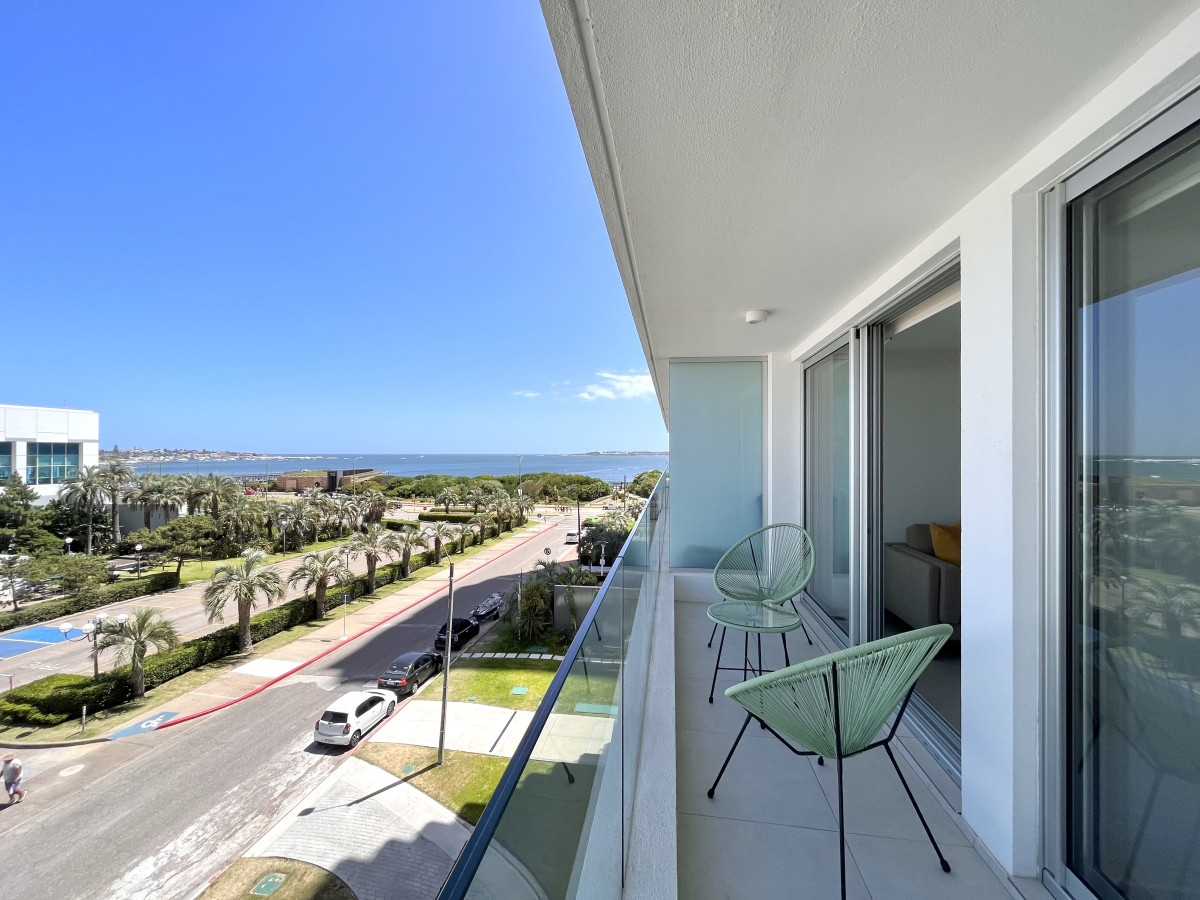 Departamento en venta Playa Mansa Punta del Este