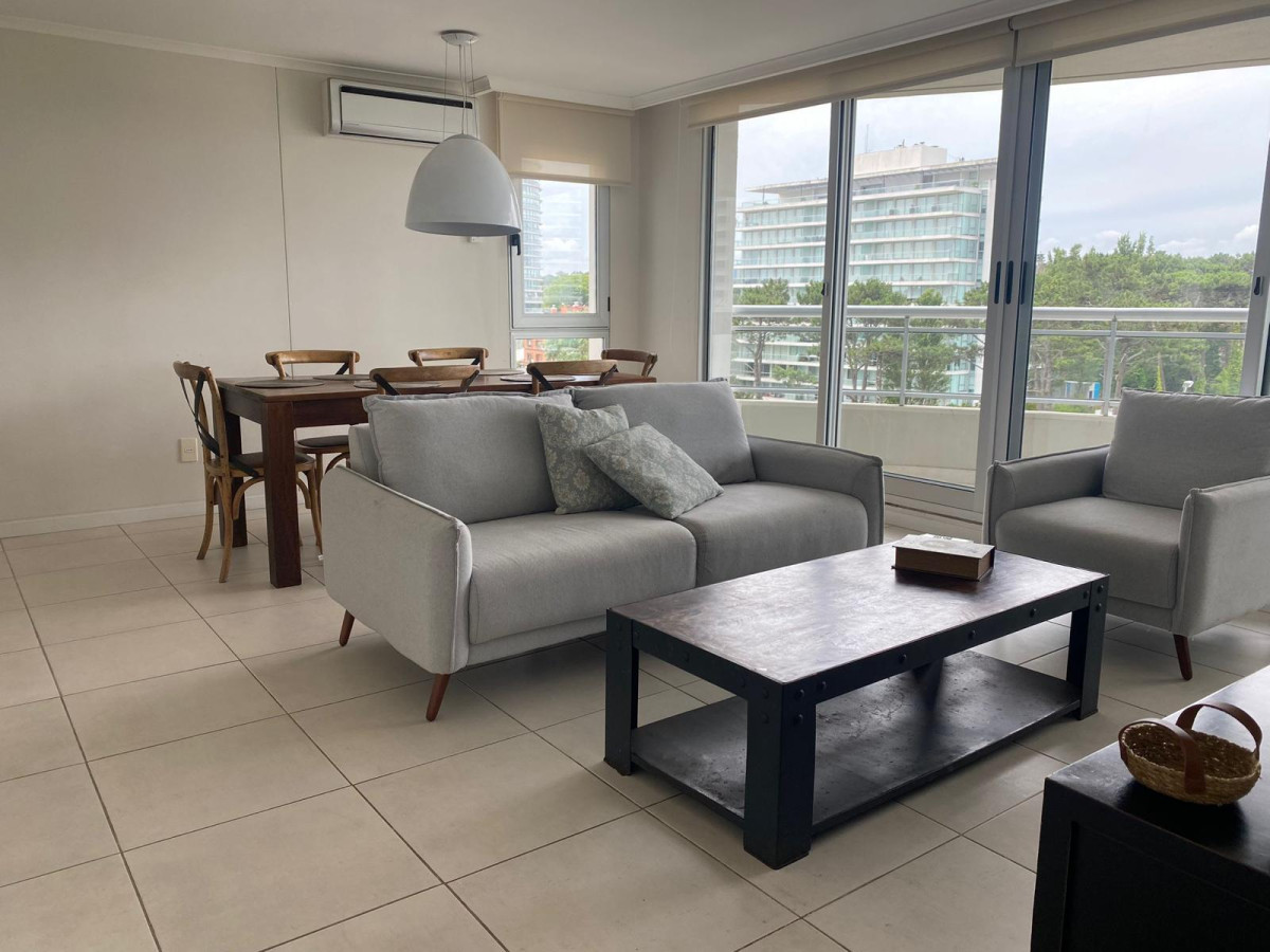 Apartamento en alquiler de temporada verano en Ocean Drive Punta del Este