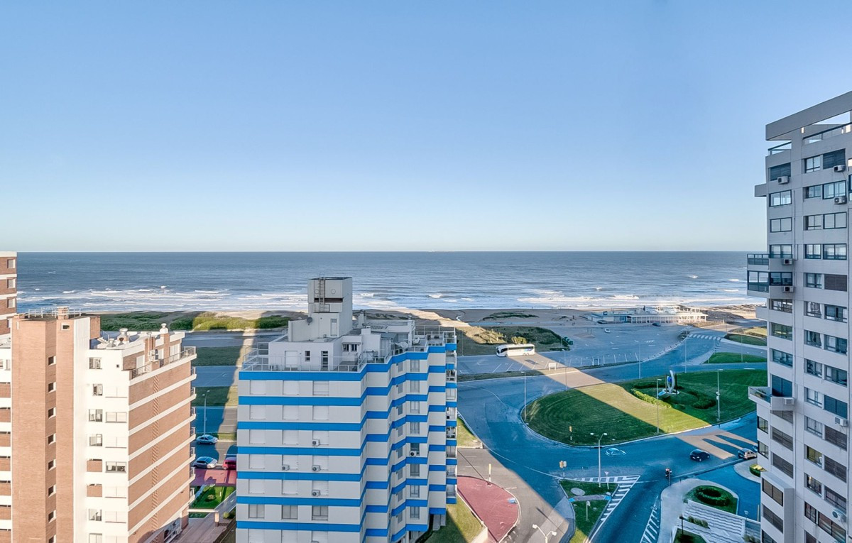 Apartamento en alquiler de temporada verano Playa Brava Punta del Este