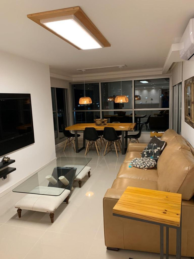 Moderno Apartamento en Playa Brava