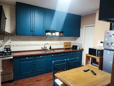 Venta Apartamento  con terraza, 3 Dormitorios, 2 Baños, Cochera, Centro