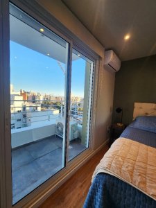 Vendo Apartamento en Cordón Sur, 1 dormitorio con 2 cocheras