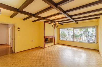 Vendo Apartamento, 4 Dormitorios, 4 Baños, Garage 2 autos, Barrio Pocitos