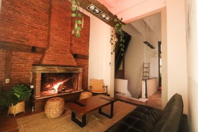 Vendo Apartamento, 4 Dormitorios, 1 Baños, Barrio Cordón 