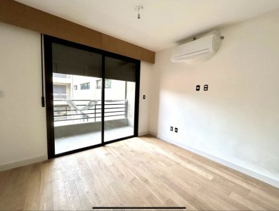 Vendo Apartamento, 2 Dormitorio, 2 Baños, Cochera, Barrio Malvin