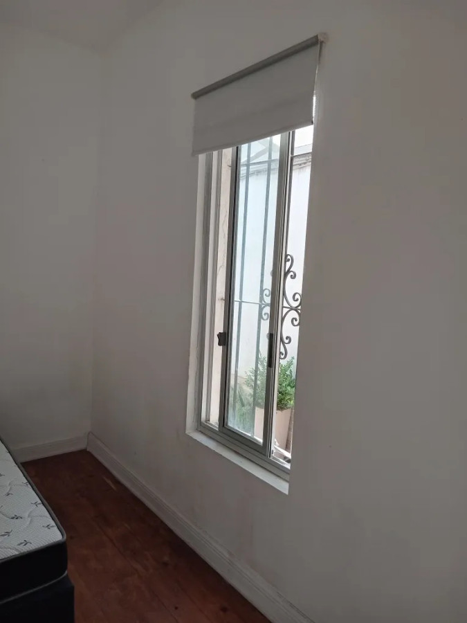 Vendo apartamento de 2 dormitorios en La Comercial con terraza