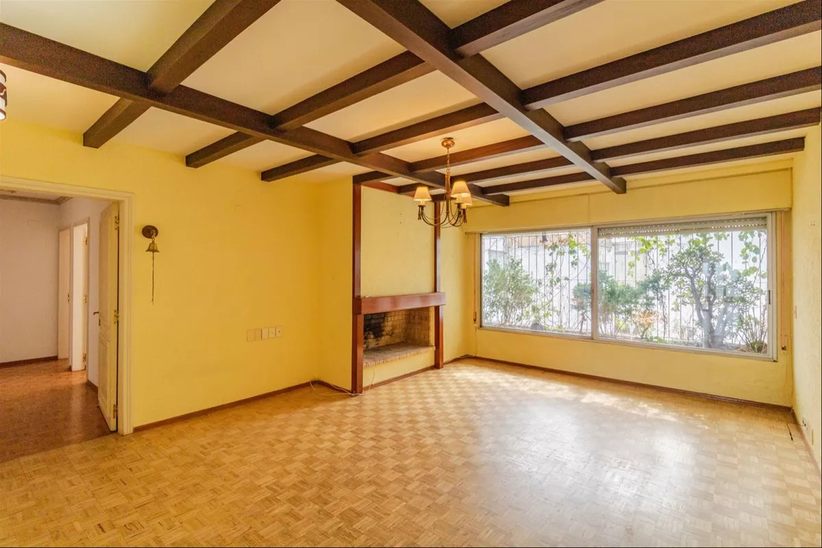Vendo Apartamento, 4 Dormitorios, 4 Baños, Garage 2 autos, Barrio Pocitos