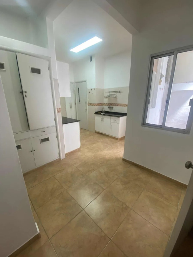 Venta Apartamento 3 dormitorios y 2 baños en Centro 