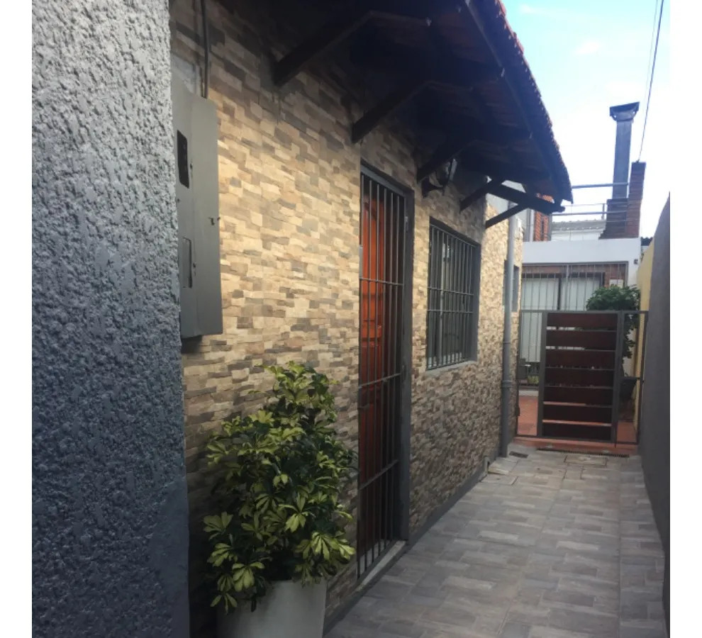 Alquilo apartamento, 2 dormitorios, 1 baño,  Barrio Puertito del Buceo