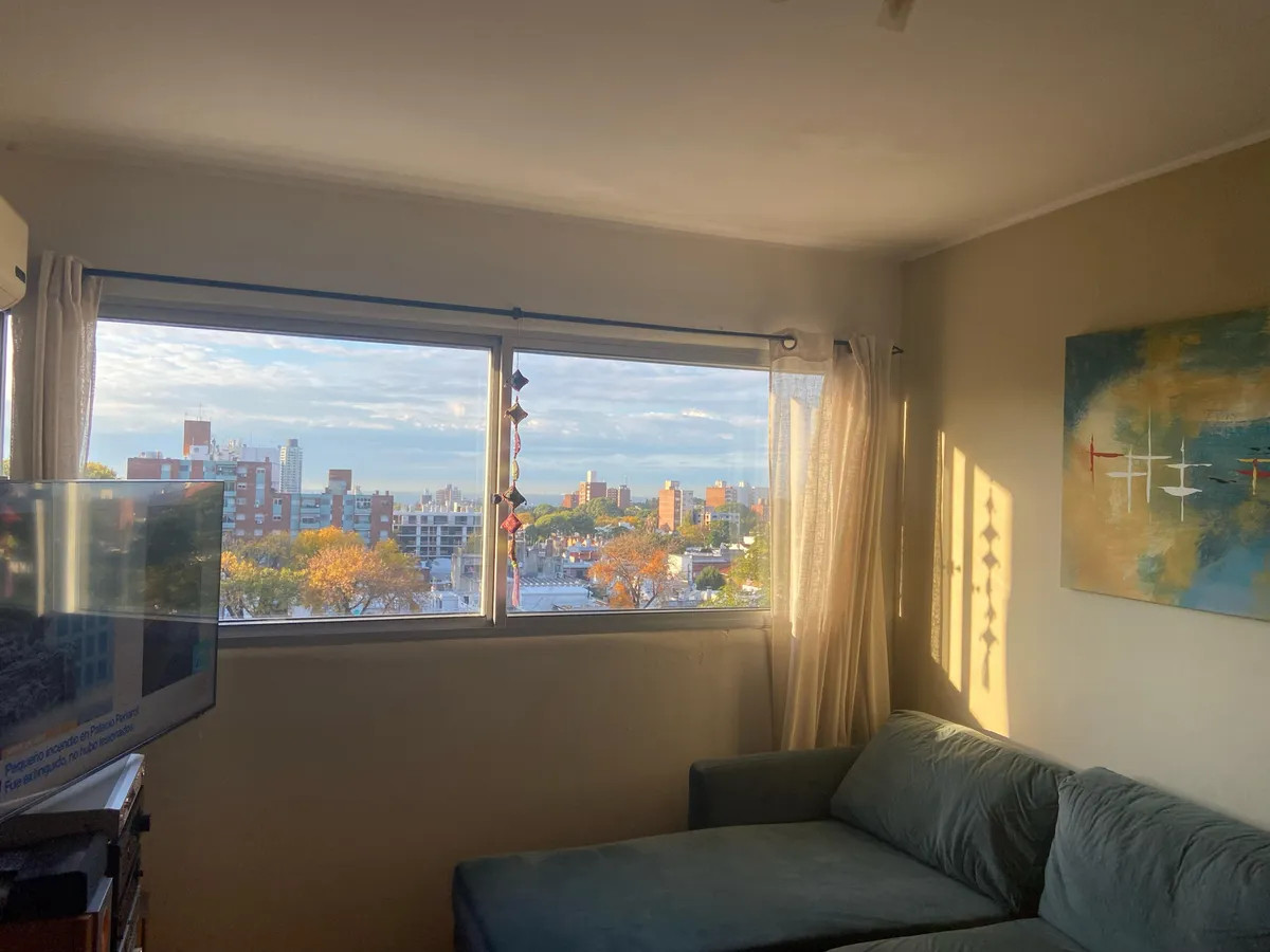 Venta Apartamento 3 Dormitorios, 1 Cochera en Malvin 