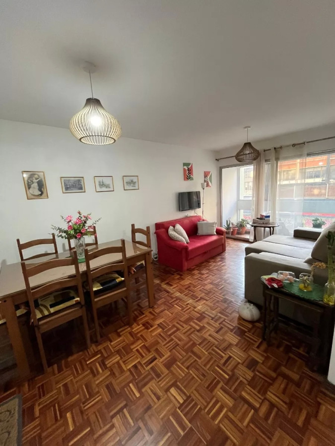 Venta Apartamento 1 dormitorio sobre 18 de julio con Renta