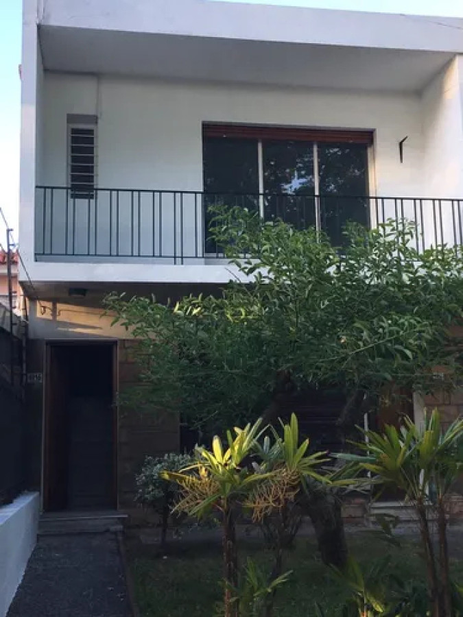 Alquiler Casa, 2 Dormitorios, 1 Baño, Terraza, Patio, Malvín