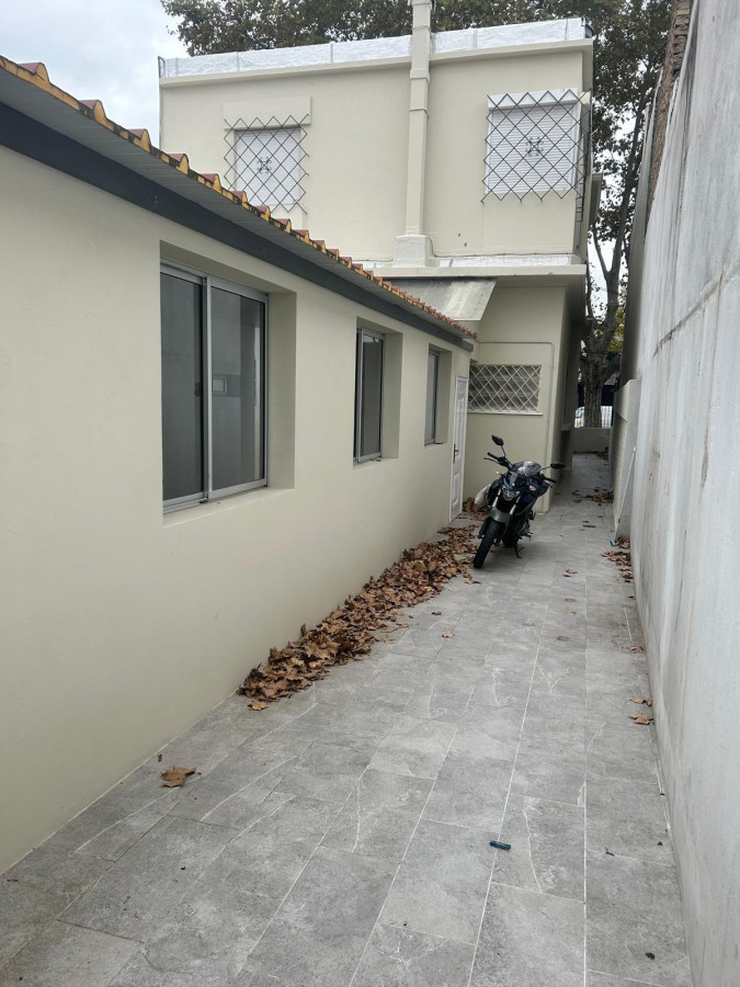 Alquilo casona de 9 dormitorios en Av 8 de Octubre 