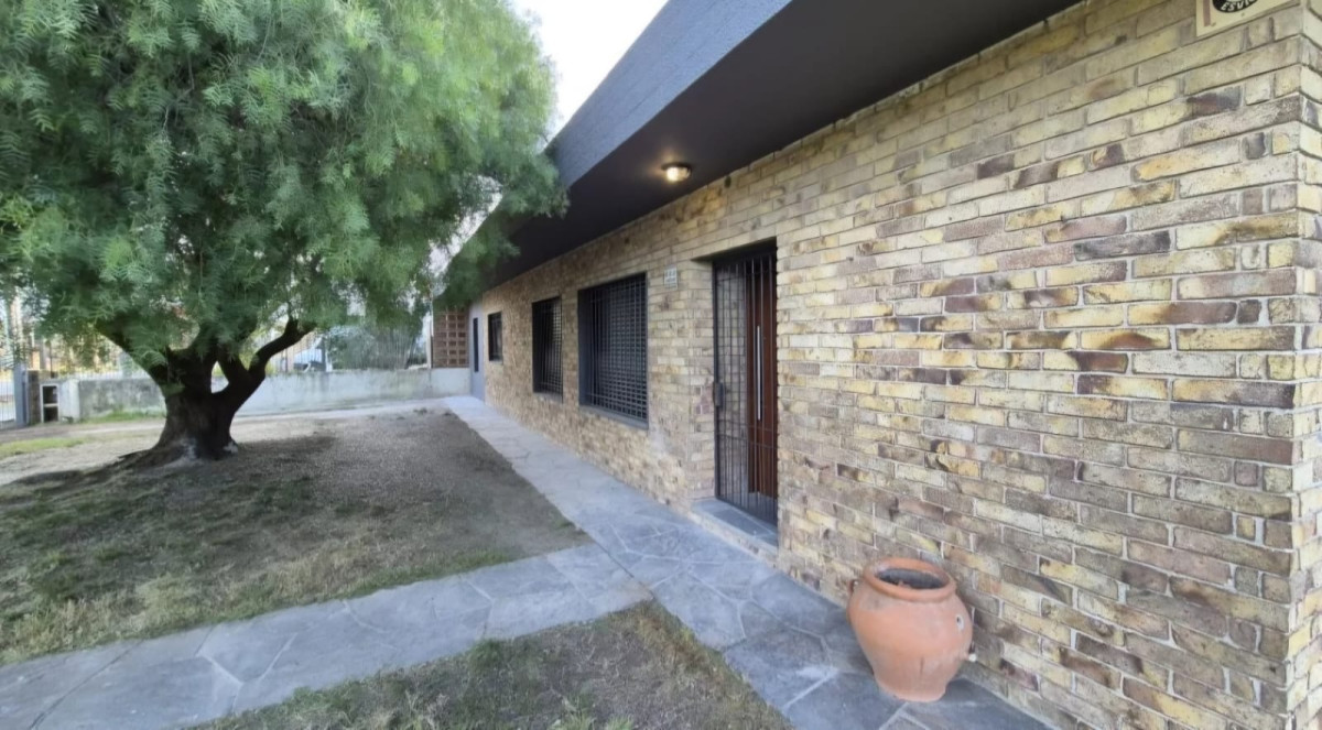 Venta casa 3 dormitorios El Bosque Canelones