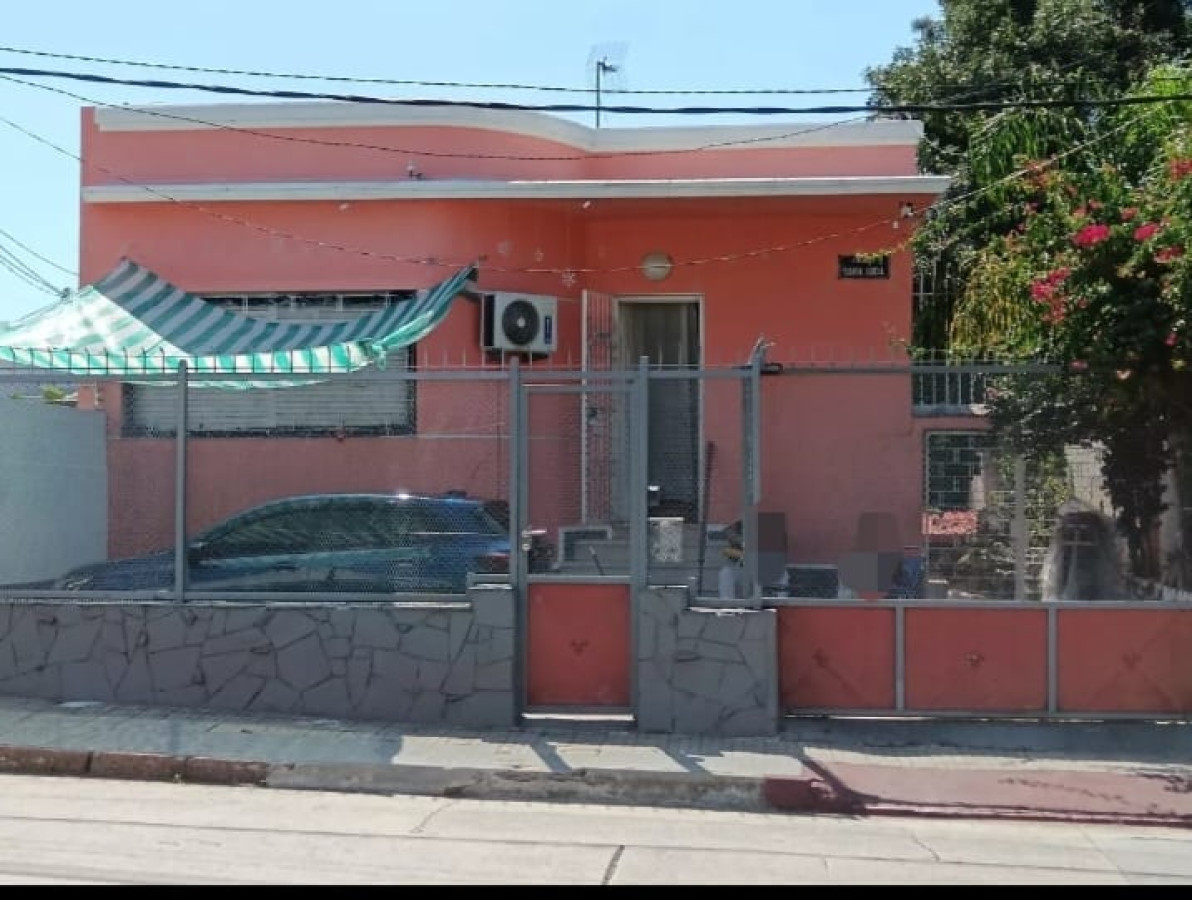 Venta Casa PH, 5 Dormitorios, 2 Baños, Cochera, Prado