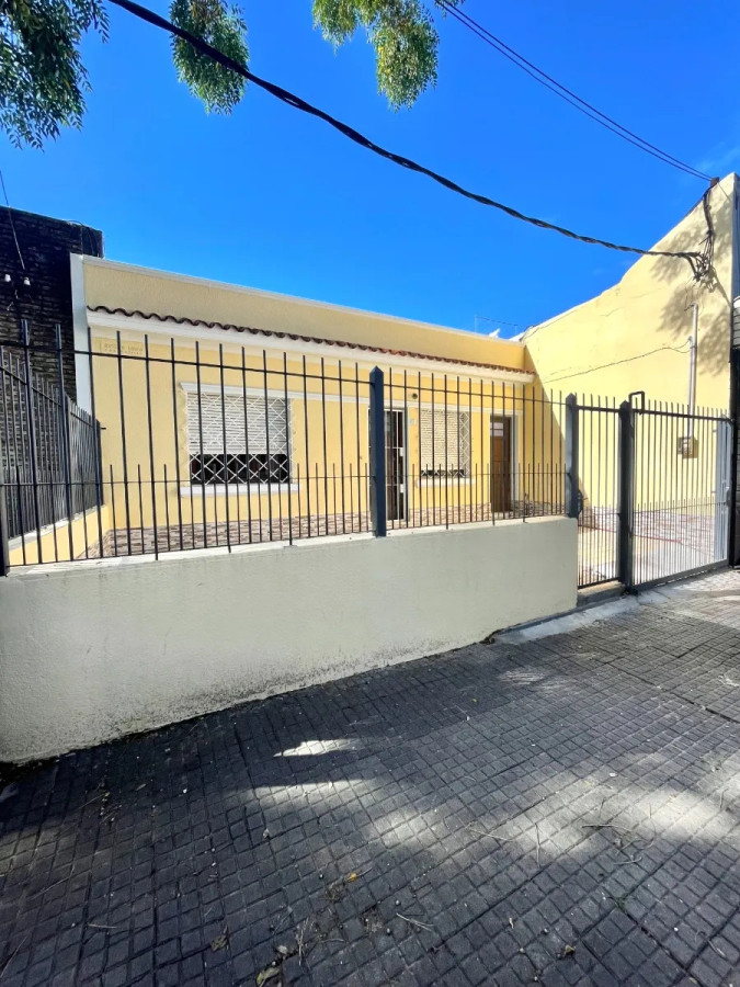 Vendo casa 2 dormitorios en La Blanqueada 