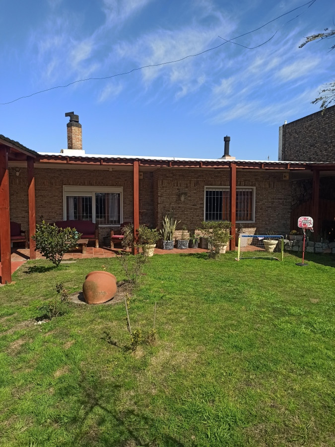 Venta casas más apartamento San José de Carrasco C. de la Costa