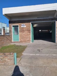 Alquiler Local comercial, Cochera para más de 4 autos