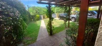 Carrasco vende casa 3 dormitorios 