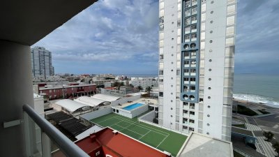 VENTA APARTAMENTO DE 2 DORMITORIOS. PUNTA DEL ESTE PENINSULA